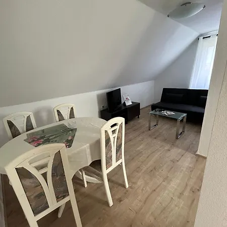 Lotus 6 * Κουξχάφεν